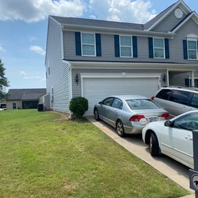 Bush Trimming by Texas Pride Lawncare reviewed on August 20, 2025