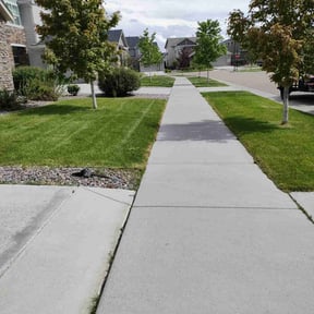 lawn care by LCG Groundskeeping, LLC reviewed on August 17, 2025