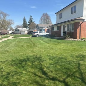 residential landscaping by Pioneer Lawn Care reviewed on December 4, 2025