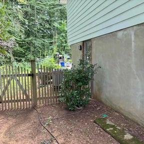 Bush Trimming by Clovercroft Outdoor reviewed on August 22, 2026