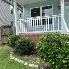 Bush Trimming by Hennipen Lawn And Snow reviewed on September 17, 2026