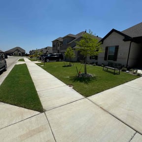 landscape maintenance by Luxury Finish Lawn care  reviewed on December 5, 2025