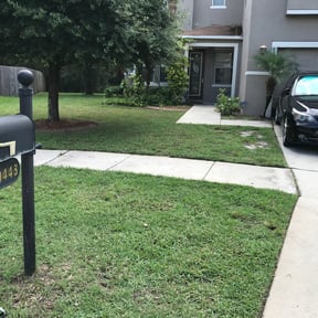 Bush Trimming by J&amp;E Lawn care reviewed on August 19, 2024