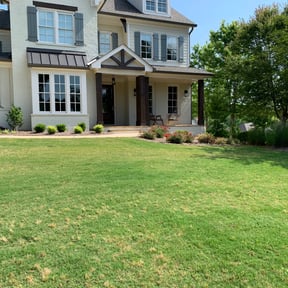 Flower Bed Weeding by Rock Solid Outdoor Services LLC reviewed on August 21, 2025