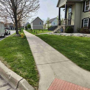 lawn care by Proper Edge Lawn Care reviewed on May 13, 2024