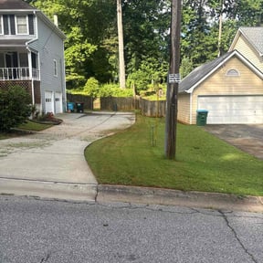 landscape maintenance by Brandon’s property services reviewed on August 20, 2025