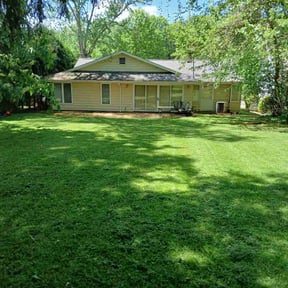 landscaping by Martin Mows reviewed on August 21, 2025