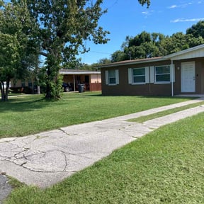 yard work by Pacific Beach Lawn & Landscape reviewed on August 21, 2025