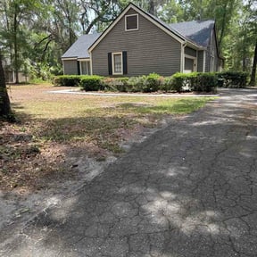 Leaf Removal by Lawn lovers landscaping reviewed on June 2, 2026