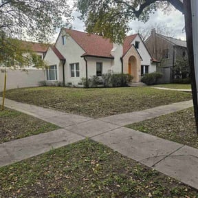 Leaf Removal by Harry&#039;s Champion Landscaping reviewed on September 22, 2025