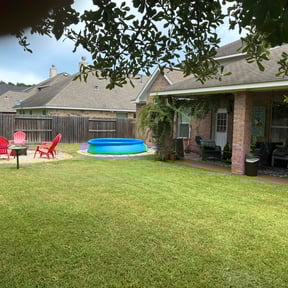 gardening service by Luxurious Landscapes reviewed on August 16, 2025