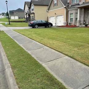 gardening service by Superior lawn maintenance reviewed on August 21, 2025