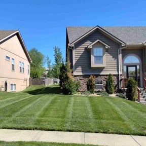 gardening service by Smith Co. Lawn & Landscapes reviewed on August 15, 2025