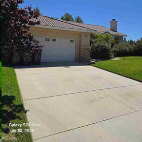 yard maintenance by Fosterslawn and aeration LLC reviewed on August 15, 2025