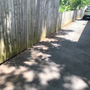 Flower Bed Weeding by Freshcoat reviewed on May 16, 2024