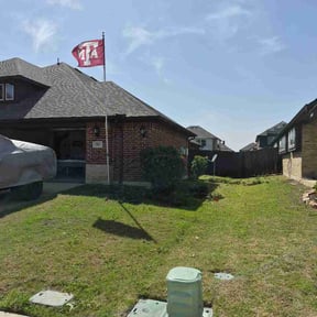 Bush Trimming by Griner services reviewed on October 21, 2025