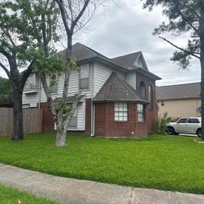 landscaping services by GALVRI Lawn & Services reviewed on August 21, 2025
