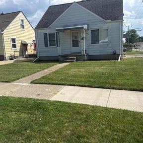 residential landscaping by M-N-M Lawn care service reviewed on August 16, 2025