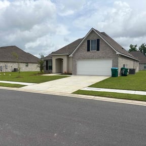 residential landscaping by The Lawn Liberator: Louisiana Lawn Care reviewed on January 14, 2024