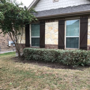 Bush Trimming by AG lawn service reviewed on August 21, 2025