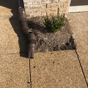 Flower Bed Weeding by Re Image lawn care reviewed on August 16, 2025