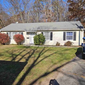 Leaf Removal by Cronley Landscaping reviewed on October 1, 2025