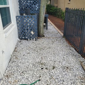 Flower Bed Weeding by Gants lawn care reviewed on August 19, 2025