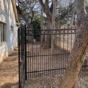 Leaf Removal by K&D land maintenance reviewed on August 19, 2025