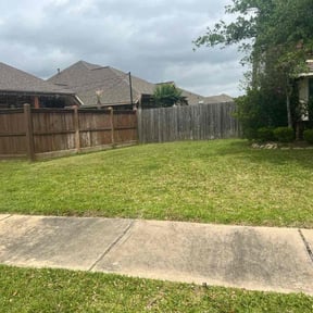 lawn care by 5K Landscape reviewed on March 23, 2024