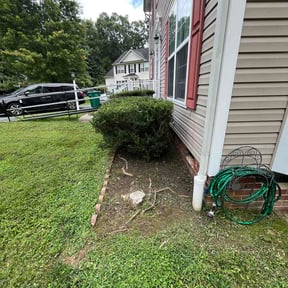 Flower Bed Weeding by Real Deal Lawn Care LLC reviewed on August 19, 2026
