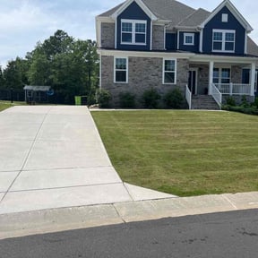 residential landscaping by Jones Lawn Care reviewed on August 20, 2025