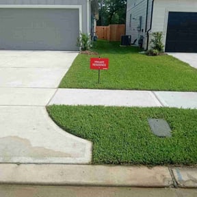 yard care by < Average Joe’s Landscaping reviewed on August 20, 2025