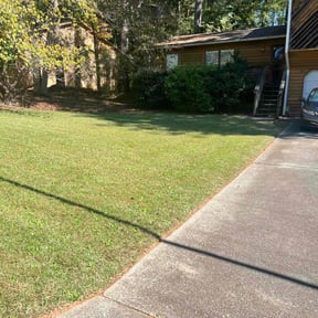 landscape maintenance by Quali- T painting & handyman svcs llc reviewed on August 15, 2025