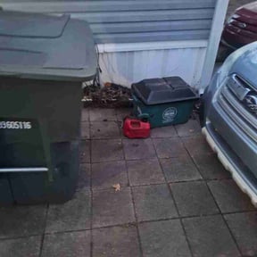 Leaf Removal by Valencia Landscaping reviewed on April 30, 2026