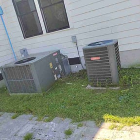 Flower Bed Weeding by Wilson Lawn Care reviewed on April 16, 2026