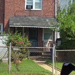 Bush Trimming by A2Z Lawn Maintenance Inc. reviewed on December 11, 2025