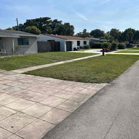 lawn service by Steve's quality lawn care reviewed on July 9, 2021