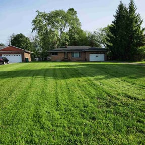 residential landscaping by K&V LANDSCAPING reviewed on August 19, 2025