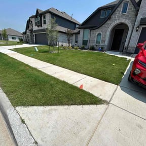 grass maintenance by AC LAWNCARE reviewed on April 26, 2024