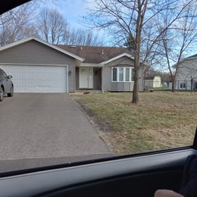 Leaf Removal by Camino Landscaping reviewed on September 28, 2025