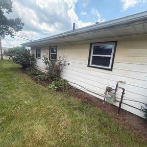 Flower Bed Weeding by H&amp;I landscaping reviewed on August 23, 2026