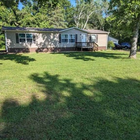 landscaping services by Green Cove Lawn Care reviewed on August 15, 2025