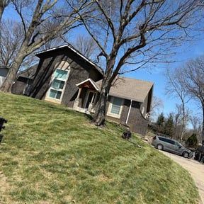 Leaf Removal by Logans Lawn service reviewed on April 17, 2026