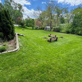 lawn care services by Sweat & Soil reviewed on August 4, 2024