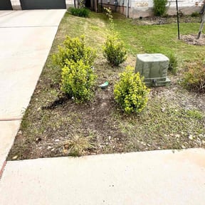 Flower Bed Weeding by ARG Construction LLC reviewed on August 18, 2025