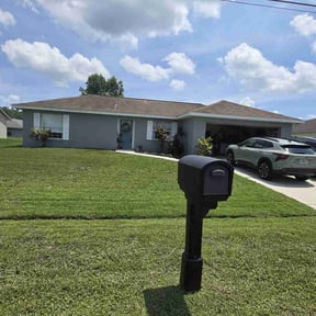 turf maintenance by Tammy home service reviewed on August 18, 2025