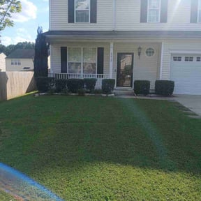 Bush Trimming by amazing r&amp;r landscaping reviewed on October 18, 2025