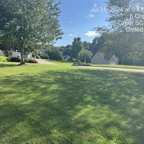 yard care by Sundown Lawn Maintenance reviewed on August 17, 2025