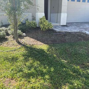 Flower Bed Weeding by Lonestar Lawn Care reviewed on November 21, 2025