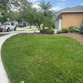 gardening service by R&J Professional Landscaping Services reviewed on August 17, 2025
